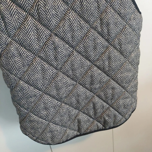 J.Crew Herringbone quilted puffer vest fullzip Size Small Classic Preppy Office - Picture 8 of 8
